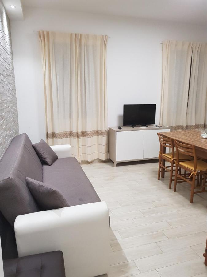 La Casa Di Laura Apartment Tortolì Екстериор снимка